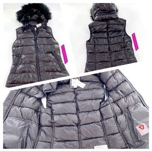 GAP Black Vest women’s size XS Hooded Faux Fur